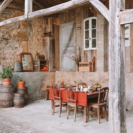 Les De - Et Table D'hotes * Lasserre (Ariege)